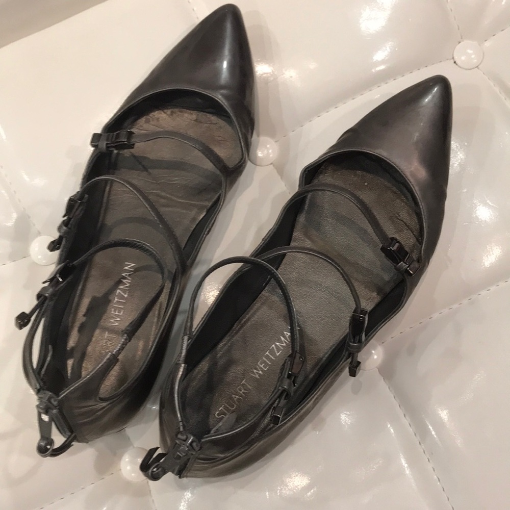Patent strappy flats